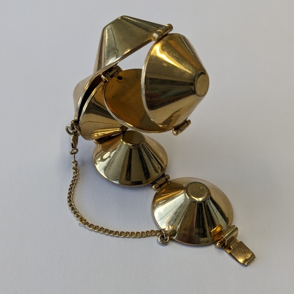 VTG GOLD TONE CHUNKY CONE BRACELET W/SECURITY CHAIN - Picture 12 of 14